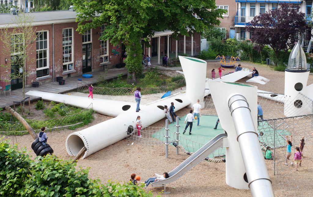 A Rotterdam, des morceaux de pales d’éoliennes équipent une aire de jeux